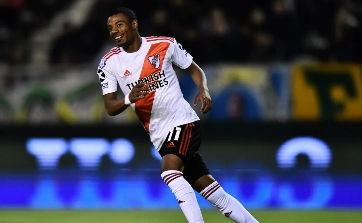 De la Cruz es una pieza fundamental en la mitad de la cancha para el juego River.