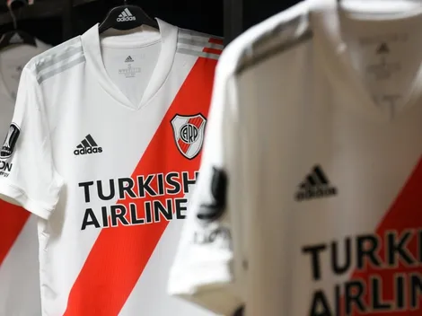 Camiseta tradicional para el debut en la Copa