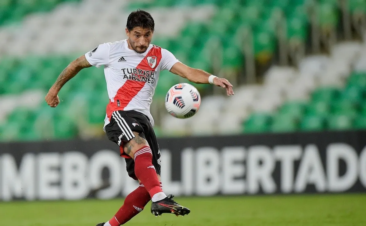 Milton disputó 74 minutos en el partido ante Fluminense y luego salió reemplazado por Girotti.
