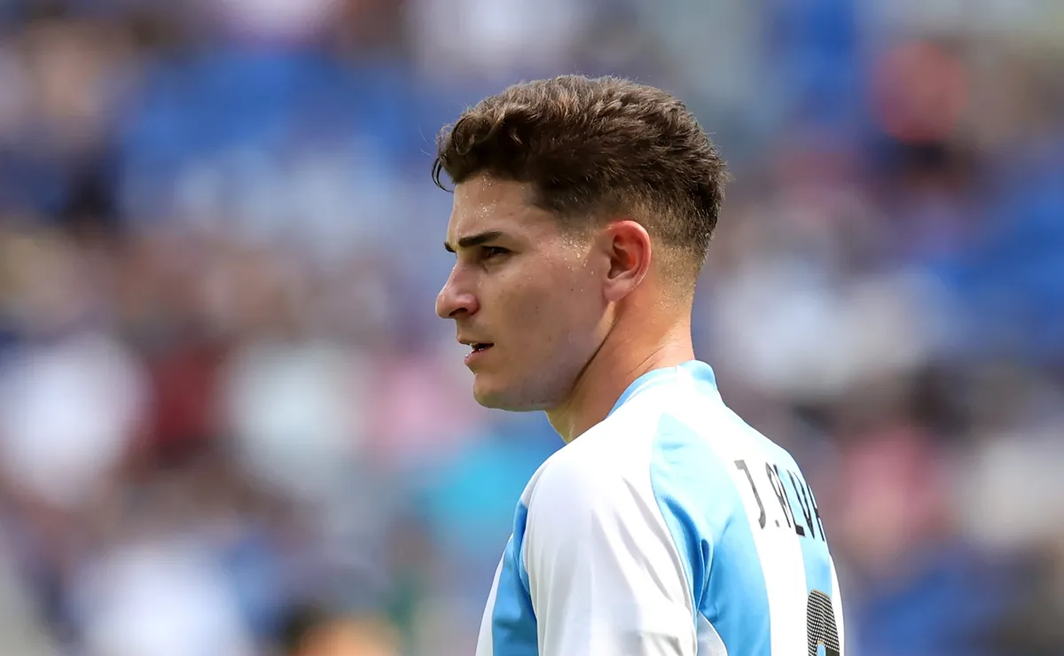 Julián Álvarez es tentado por el Atlético Madrid.