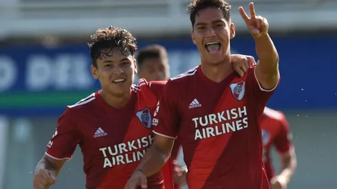 Fernando Guarini elogió al colombiano Flabian Londoño que lleva convertidos nueve goles en la Reserva. El delantero integra la nómina de la Copa Libertadores.