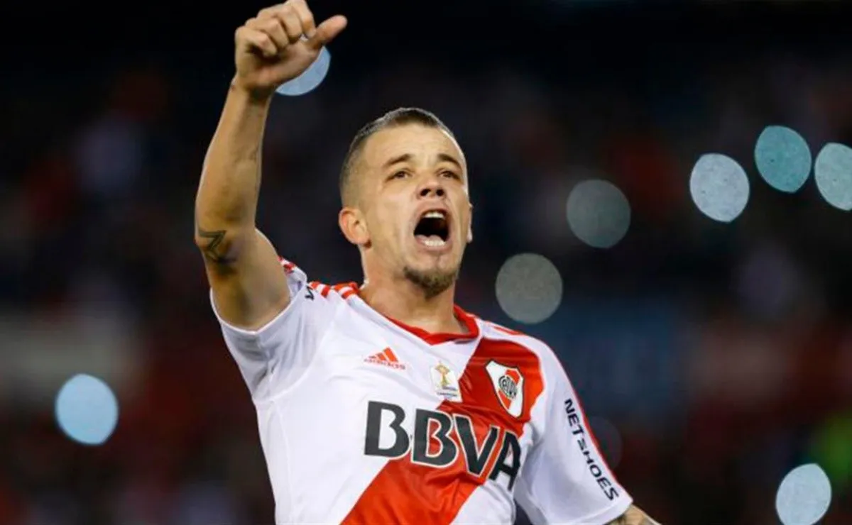Andrés D'Alessandro diputó 122 partidos con la camiseta de River, convirtió 28 goles, brindó 16 asistencias y obtuvo cinco títulos.
