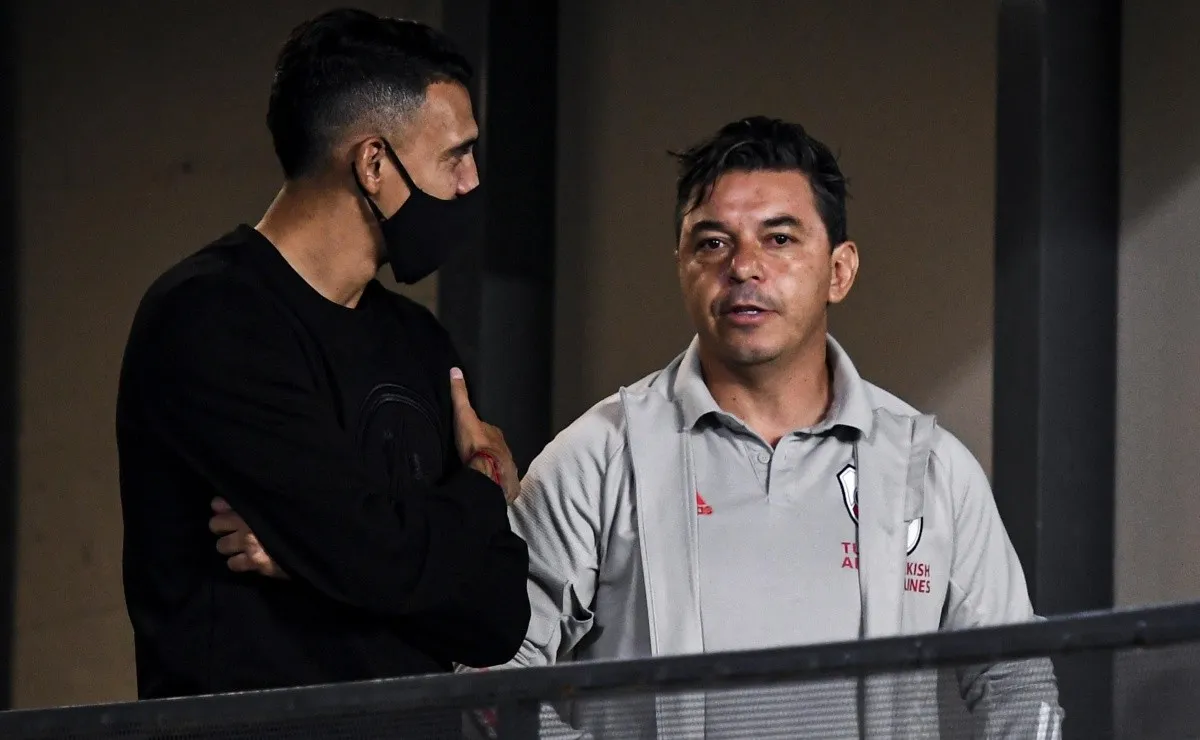 Matías Suárez sigue entrenando diferenciado y está en duda.