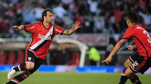 Uno de los goles de taco más recordados de Cavenaghi es el que le marcó a Banfield en 2015 en el Monumental.