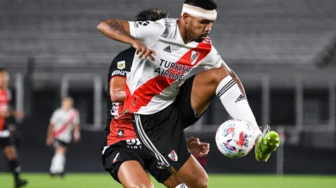 River recibe a Colón en el Monumental por la novena fecha de la Copa de la Liga Profesional con la intención de ganar para volver a meterse en zona de clasificación.