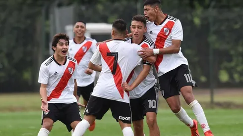 Las categorías del Más Grande se enfrentaron a Rosario Central en la cancha auxiliar del Monumental.