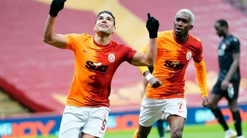 Radamel Falcao García sufrió una dura fractura en su cara y debió ser hospitalizado. El ex River se encuentra en el Galatasaray desde 2019.