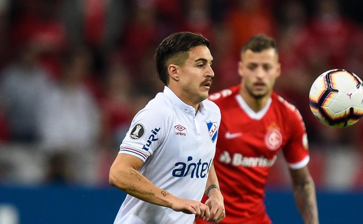 El volante uruguayo se lamentó por no haber podido llegar a River en el último mercado de pases.