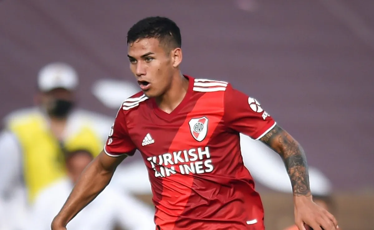 El lateral derecho no jugará frente a Colón y hará lo posible para estar a disposición ante Central Córdoba.