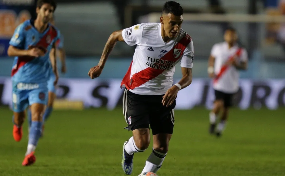Matías Suárez padece sinovitis en su rodilla derecha y será una baja sensible para River en el duelo ante Atlético Tucumán por la Copa Argentina.