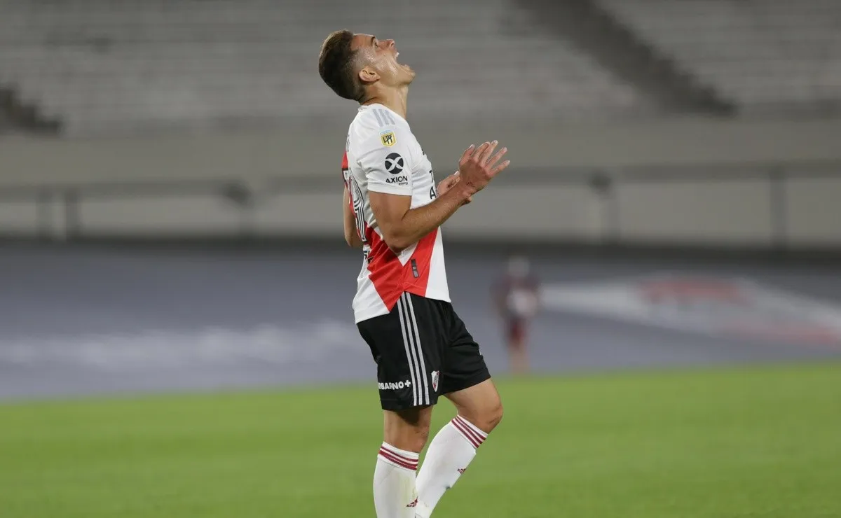 El colombiano salió reemplazado a los 31 minutos del segundo tiempo por Federico Girotti.