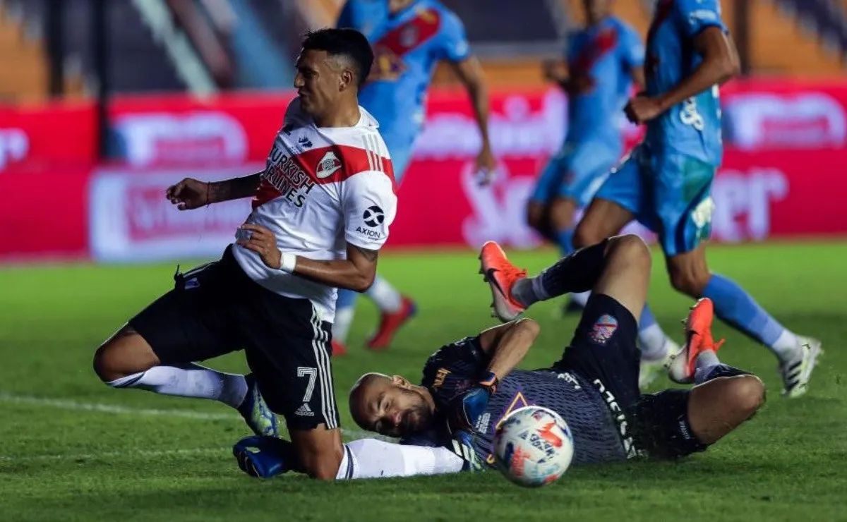 River enfrenta a Arsenal por la Copa de la Liga Profesional