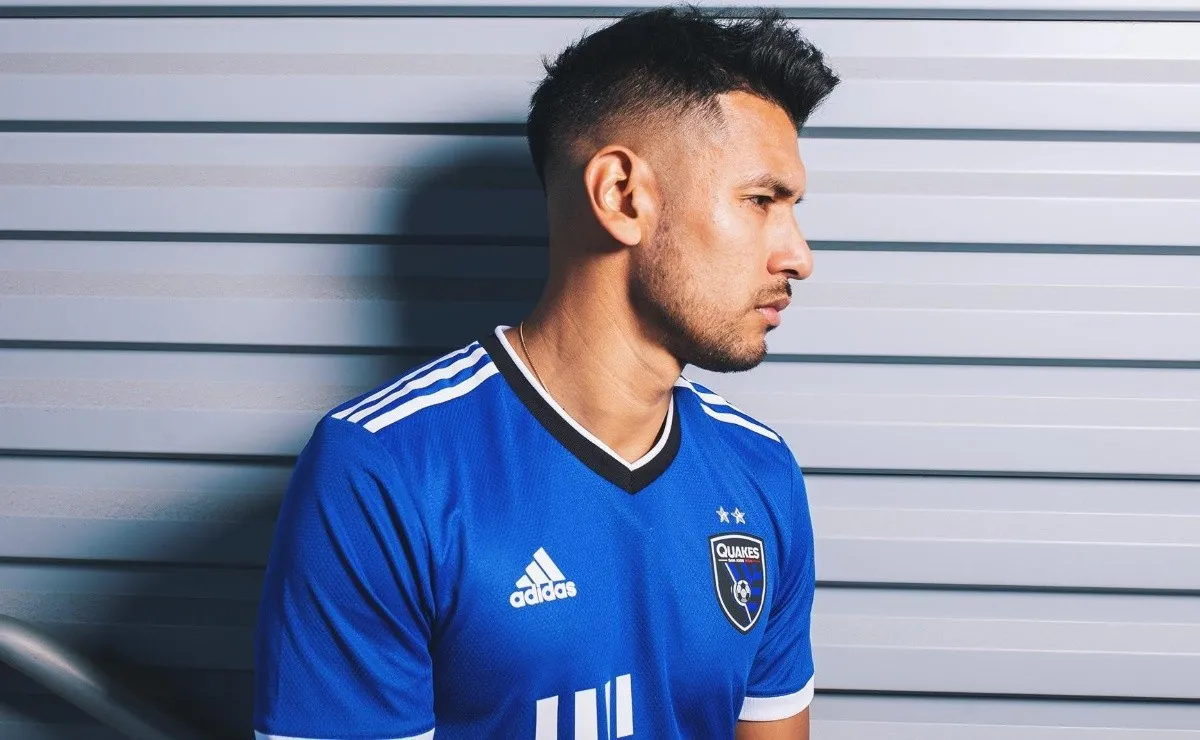 Andrés Ríos surgió de las Inferiores de River donde no tuvo muchas oportunidades de jugar. Actualmente se encuentra en San Jose Earthquakes de la MLS.