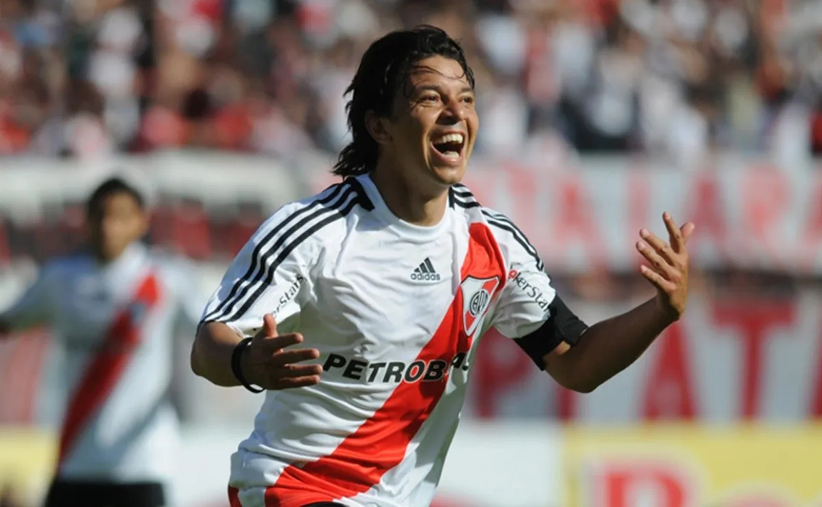 Durante su etapa como jugador, el Muñeco defendió la camiseta de River en 305 oportunidades.