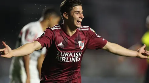 Julián Álvarez es seguido de cerca por dos equipos de España