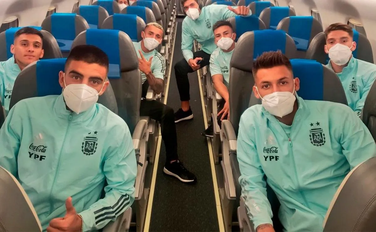 Benjamín Rollheiser y Tomás Lecanda son los únicos dos futbolistas de River que viajan a Japón con la Selección Argentina Sub 23 para jugar los amistosos.