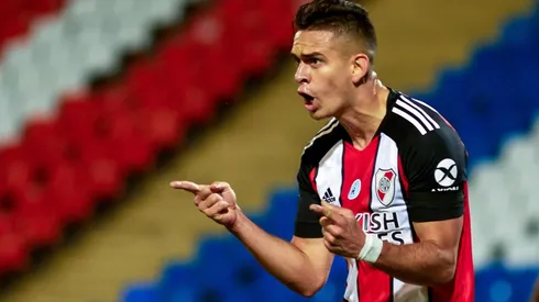 Rafael Santos Borré convirtió cuatro tantos en la goleada de River ante Godoy Cruz, destacó el trabajo de Julián Álvarez y habló de su futuro con el Manto Sagrado.
