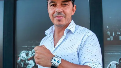 Marcelo Gallardo y su reloj alusivo a la final de Madrid