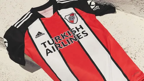 El modelo que utilizarán los jugadores frente a Godoy Cruz, similar al del año 2000.