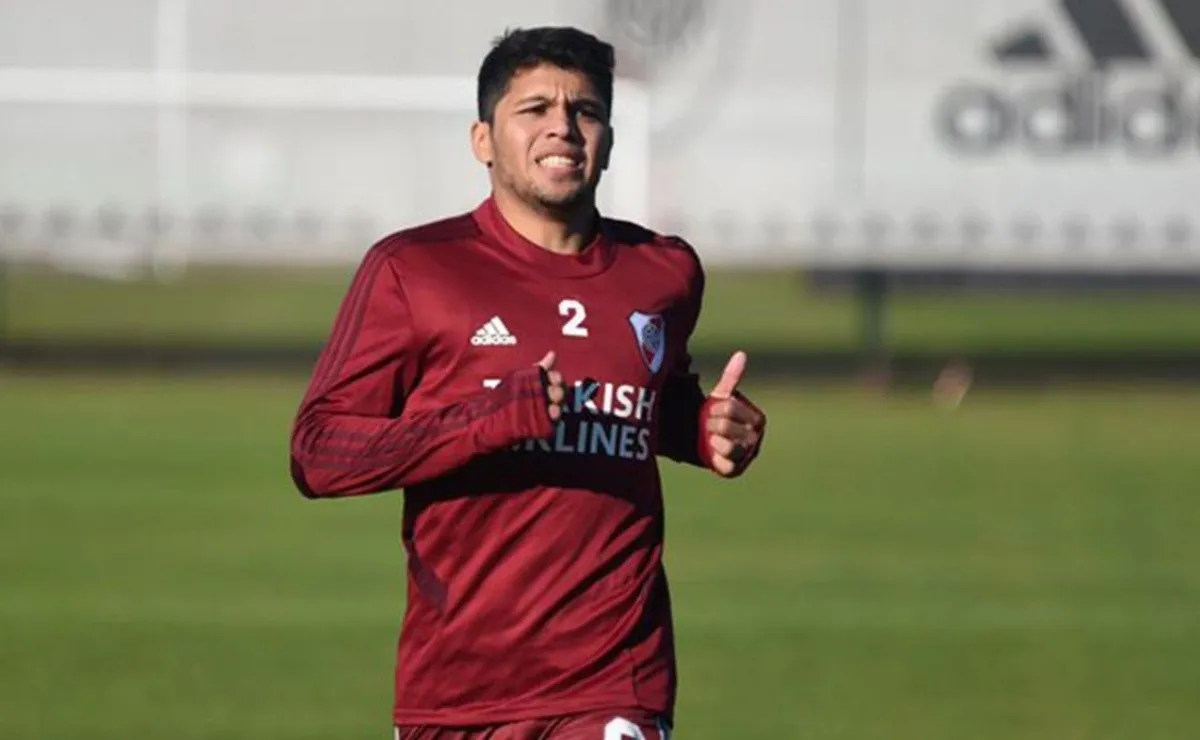 Robert Rojas sufrió una molestia en la práctica de este martes