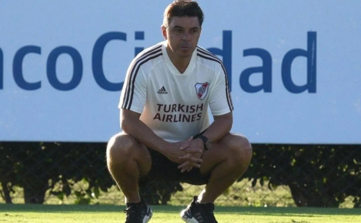 Marcelo Gallardo piensa en la defensa para jugar el próximo sábado en Mendoza