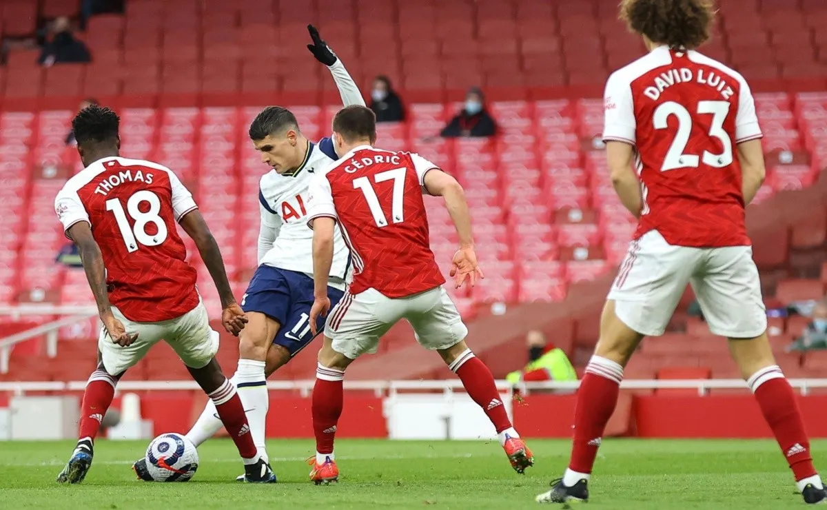 Erik Lamela convirtió un golazo de rabona para el Tottenham contra el Arsenal, ya había hecho una similar con el Manto Sagrado cuando jugaba en Inferiores.