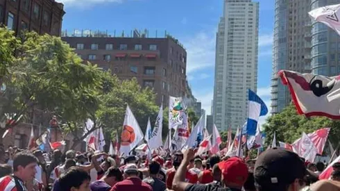 Cientos de hinchas de River se convocaron en el Hotel Faena