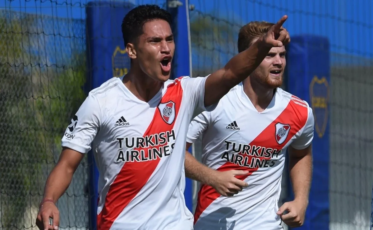 River le ganó 1 a 0 a Boca por al Torneo de Reserva, el gol lo hizo Flabian Londoño, que viene de convertir en las últimas dos fechas.