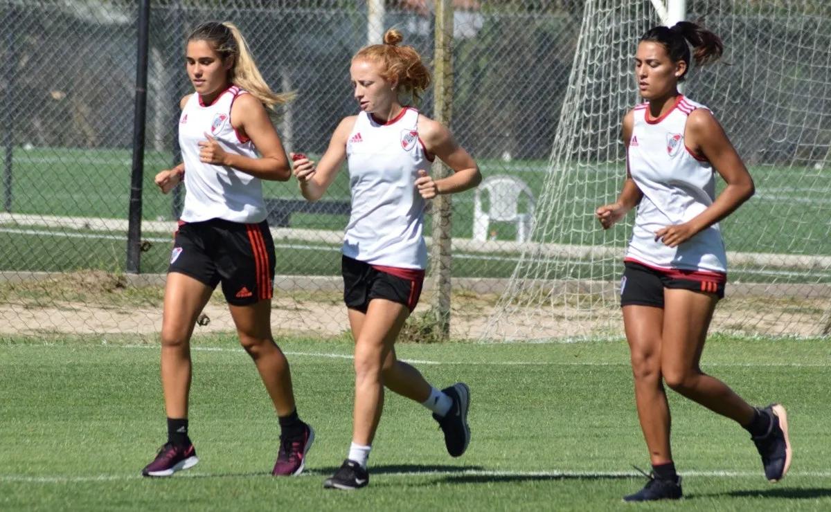 Las chicas de River buscarán su primera victoria en la Copa Libertadores ante Independiente Santa Fe el próximo martes a las 19.30 horas en el estadio de Deportivo Morón.