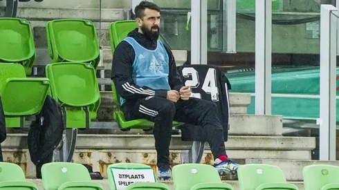 Lucas Pratto volvió a ser suplente y no ingresó en el Feyenoord