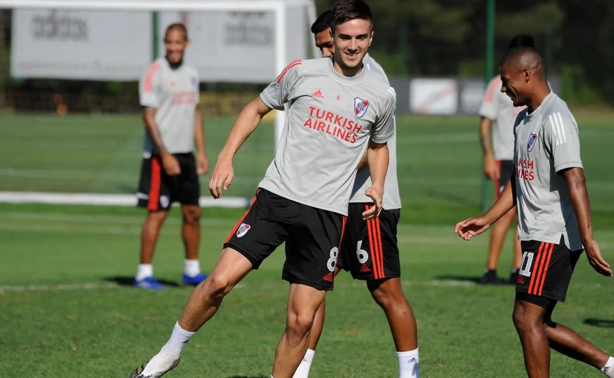 River retomó a los entrenamientos luego de haber ganado la Supercopa. Marcelo Gallardo comienza a planear el equipo que saldrá a la cancha contra Argentinos Juniors.