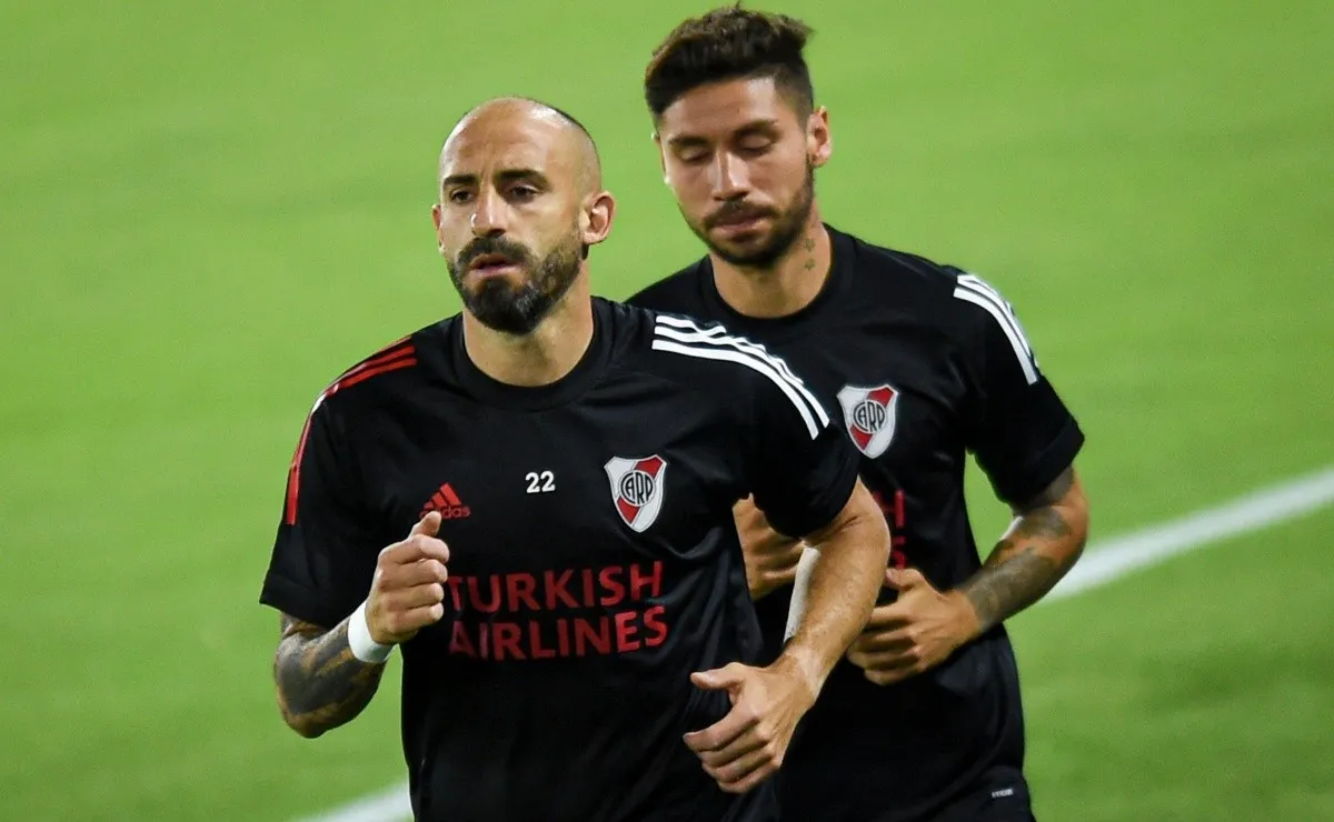 Javier Pinola y Gonzalo Montiel, "presentes" en la Supercopa Argentina