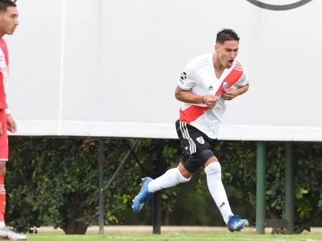 Otro gol de Londoño ante la mirada de Gallardo