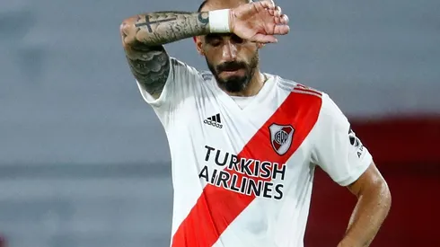 Javier Pinola estará entre dos y tres meses fuera de las canchas