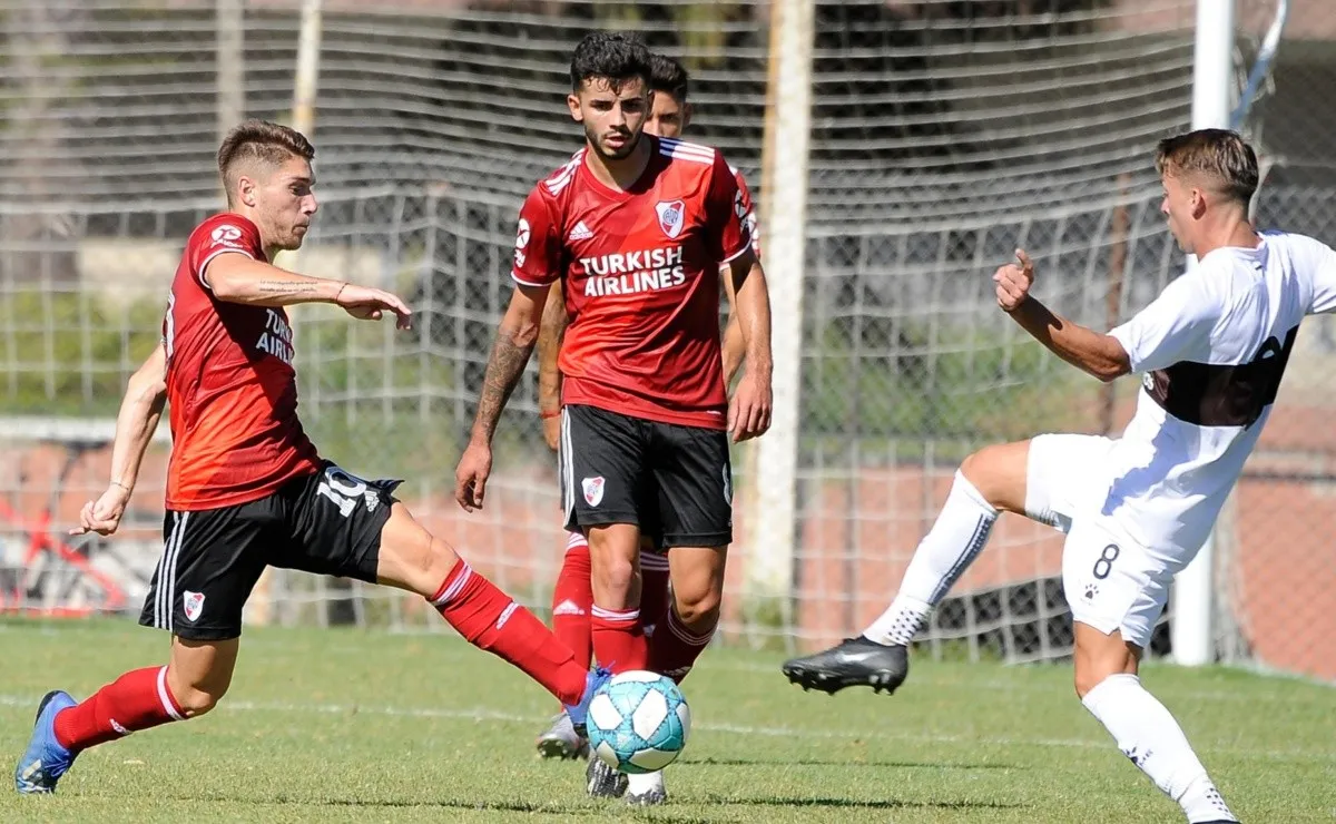 La Reserva de River venció 2 a 1 a Platense en Vicente López por la tercera fecha de la Copa de la Liga Profesional. Rollheiser y Londoño hicieron los goles del Más Grande.