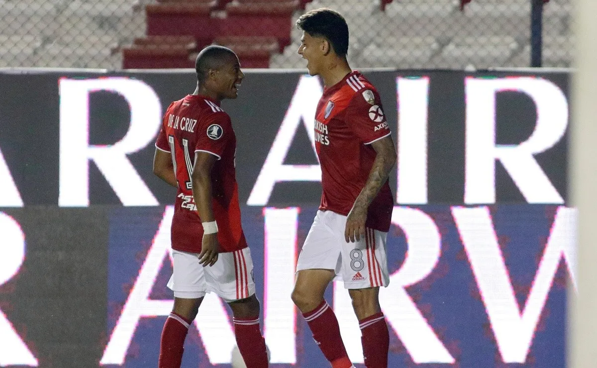 Con la salida de Nacho Fernández a Atlético Mineiro había quedado vacante la camiseta número 10 de River, pero quien la utilizará a partir de ahora será Jorge Carrascal.