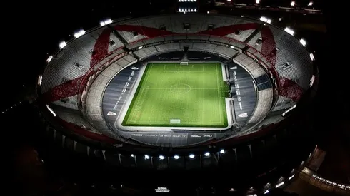 El viernes por la noche, durante la prueba de luces, con todo listo para que River vuelva a jugar en Núñez.