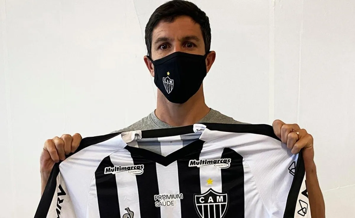 Ignacio Fernández llegó a Brasil y dio sus primeras palabras como jugador de Atlético Mineiro, también recibió un saludo de Lucas Pratto que jugó en el club.