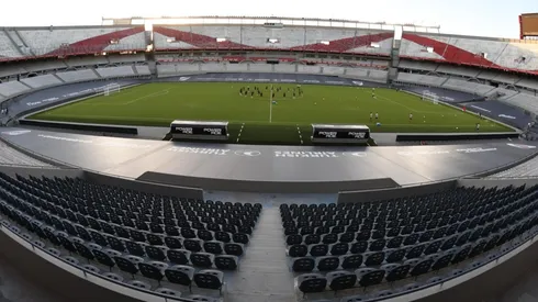 El plantel volvió a pisar el Monumental luego de once meses. El último partido oficial allí fue ante Binacional por la Copa Libertadores 2020.