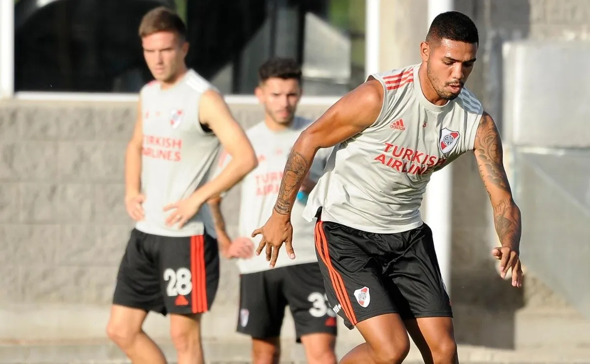 River recibirá a Rosario Central por la segunda fecha de la Copa de la Liga Profesional el próximo sábado a las 21.30 horas. Martínez y Palavecino fueron convocados.