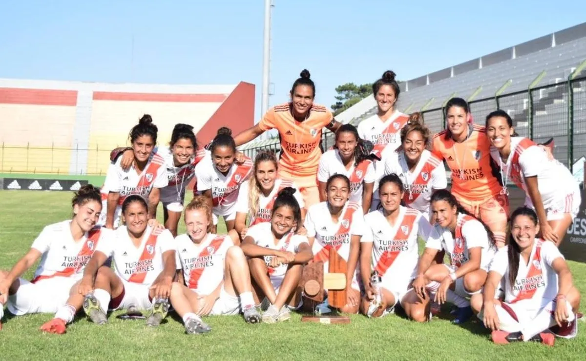 Las chicas de River se llevaron la Copa Desafío frente a Peñarol