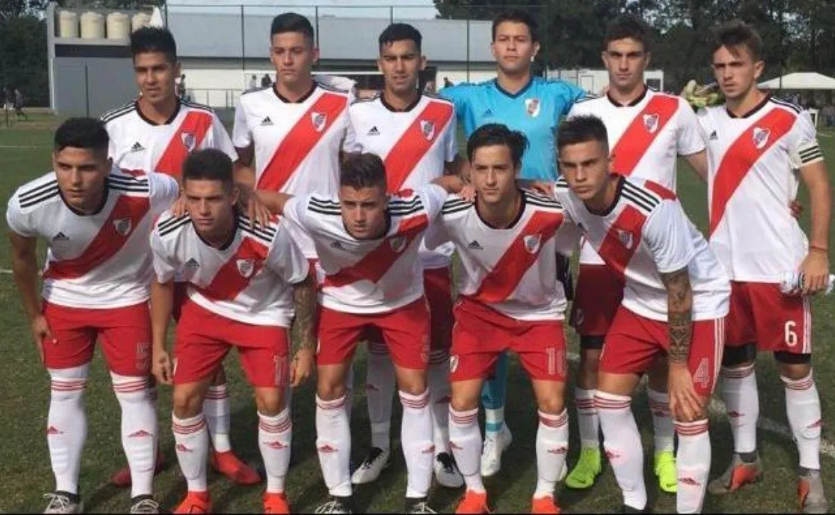 La Cuarta y Quinta División volvieron a la actividad tras once meses. Enfrentaron a Arsenal en el River Camp.