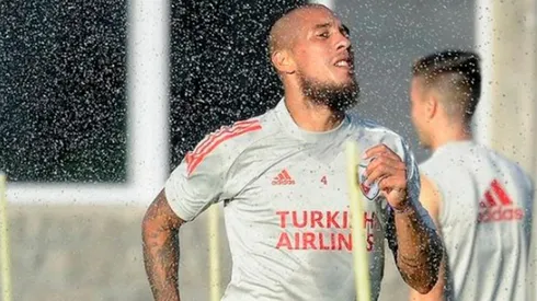 Jonatan Maidana se volvió a entrenar con River, el caudillo todavía no firmó su contrato, pero lo hará en los próximos días. Joni comienza a ponerse a punto.