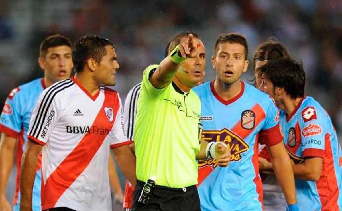 El ex River que Lunati no quería dirigir porque se peleaba en la cancha