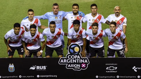 Los 11 del debut en la Copa Argentina: al final De La Cruz no estuvo ni en el banco de suplentes.