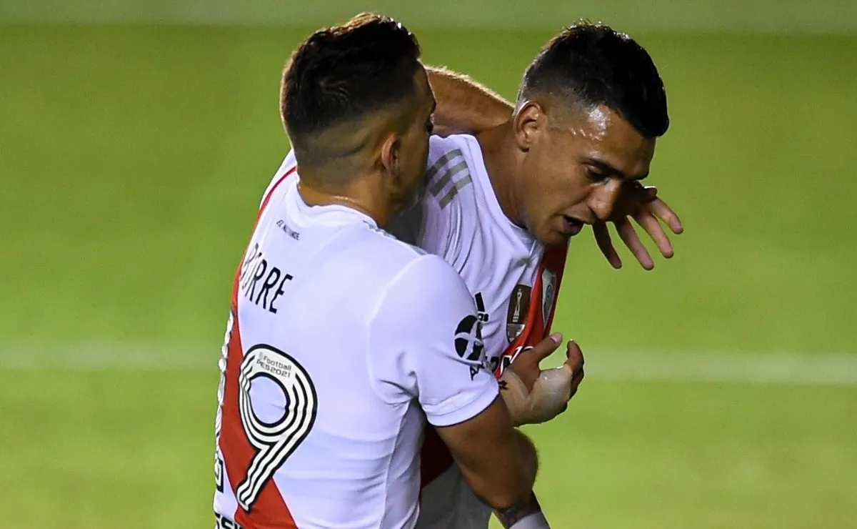 El delantero había sido uno de los más destacados en el primer tiempo. Luego se quedó en el vestuario.