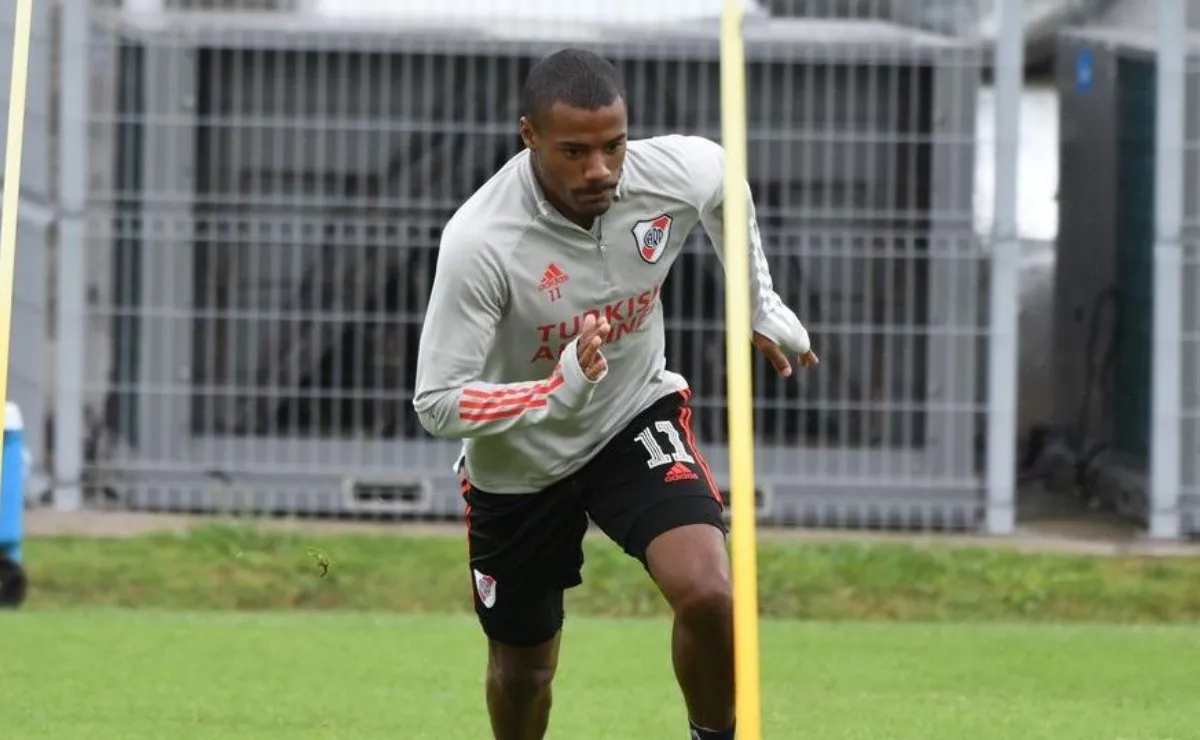 Nicolás De La Cruz arrastra una molestia muscular y es duda para el partido frente a Depro