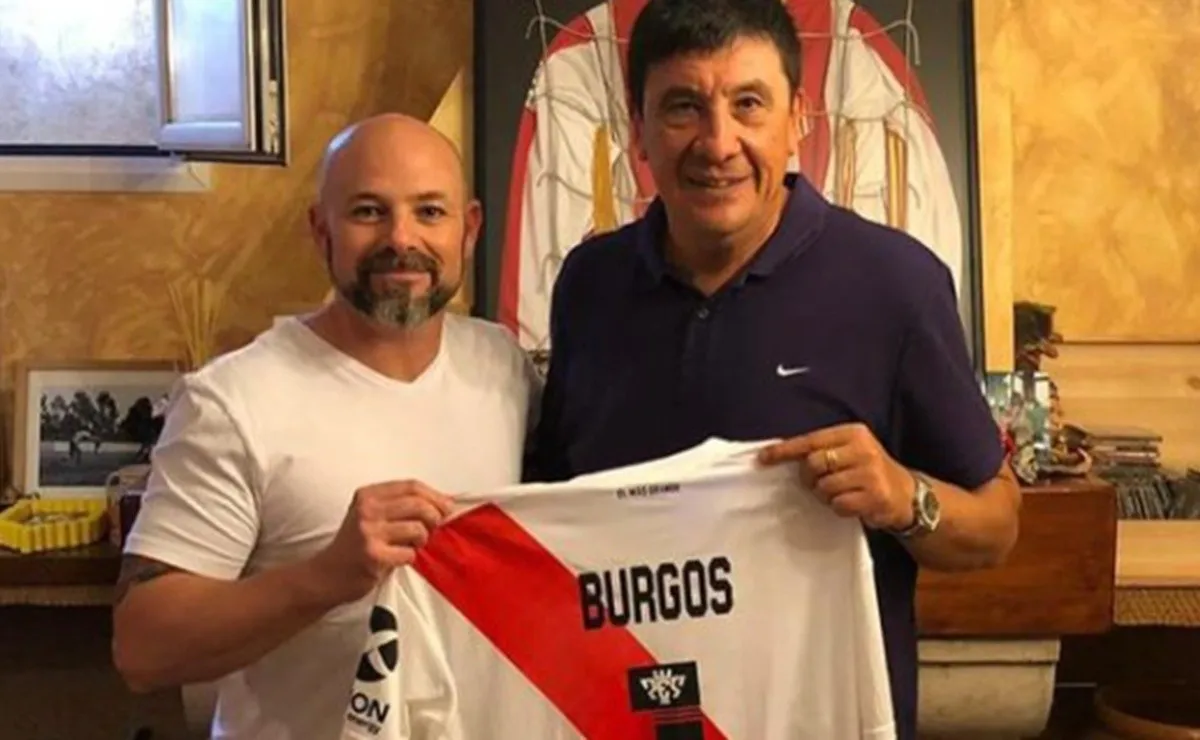 El Mono mantiene su pasión por River siempre presente e imagina un paso por el banco de suplentes.