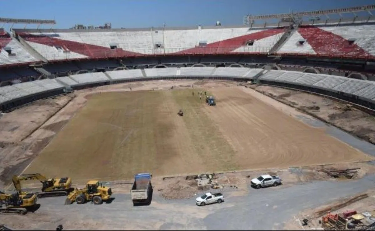 River pondrá una tela mesh donde simulará cómo van a quedar las plateas una vez que bajen a la altura del campo de juego y además tendrá sponsors.
