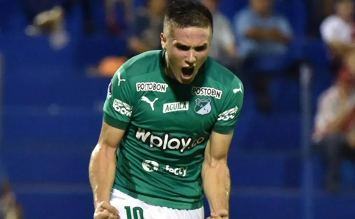 Agustín Palavecino disputó 71 partidos oficiales en Deportivo Cali y marcó 17 goles en Colombia